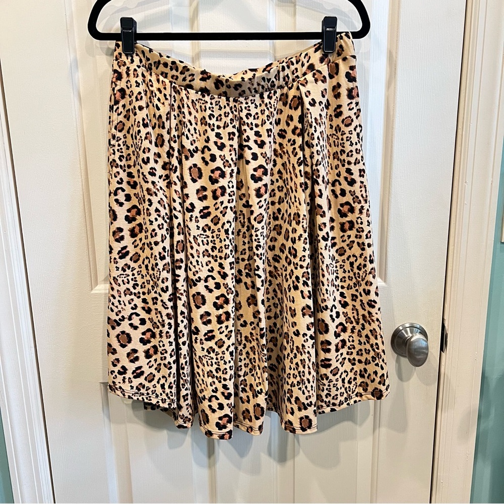 LulaRoe pleated skirt